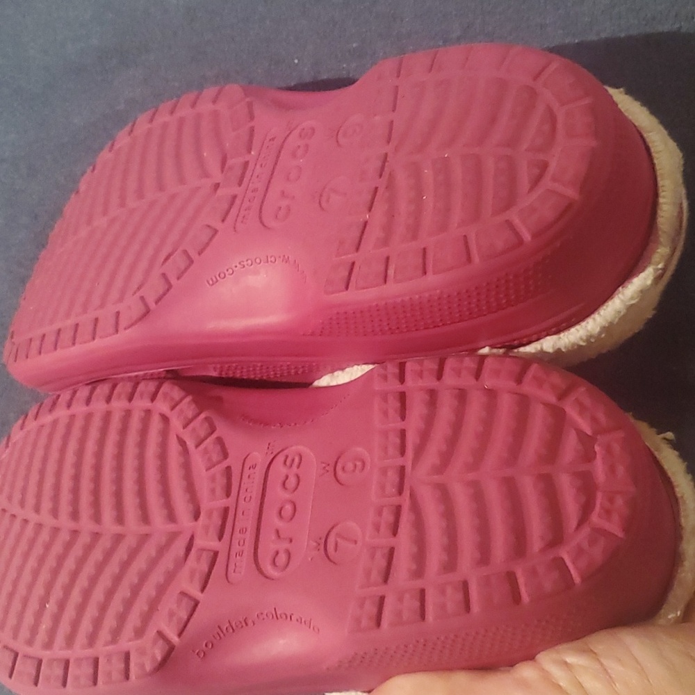 CROCS Classic Lined Mammoth Pink/cream Women’s 9 Men’s 7-Nice! - Picture 4 of 4